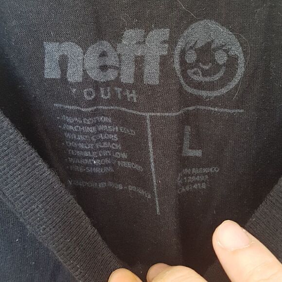 3/$20 Neff Funky leon colour black tee top - Picture 4 of 6